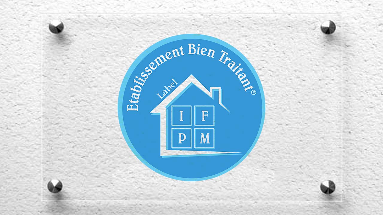 plaque avec logo EBT
